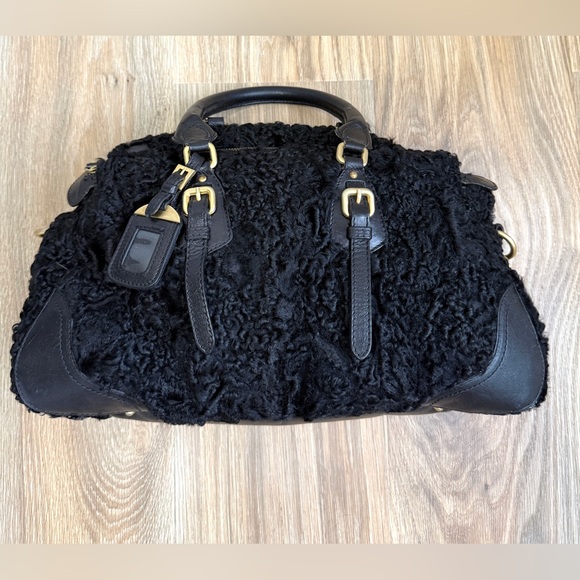 Creme Sherling Satchel – Missing Strap – EUC